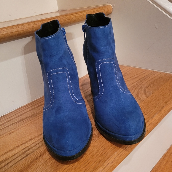 Leila Stone Blue Faux Suede Booties - Picture 2 of 5